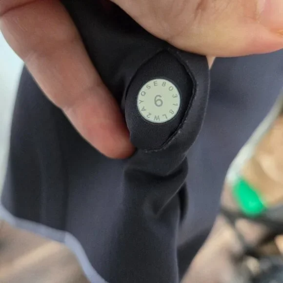 Lululemon Light Strides Bra Iron Purple - Picture 6 of 6